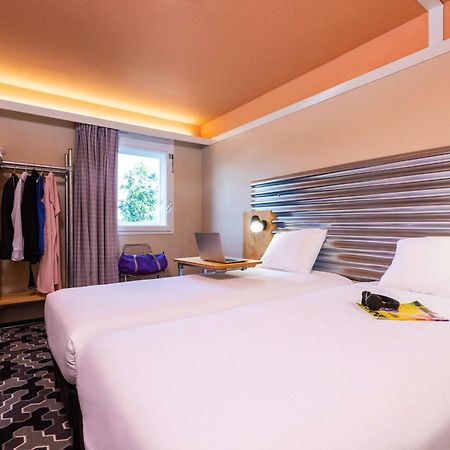 Ibis Styles Bobigny Centre Prefecture Exterior foto