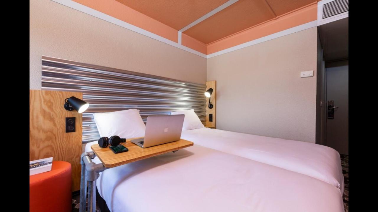 Ibis Styles Bobigny Centre Prefecture Exterior foto