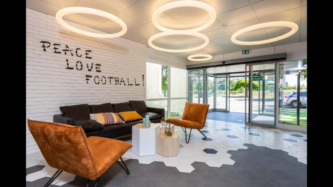 Ibis Styles Bobigny Centre Prefecture Exterior foto