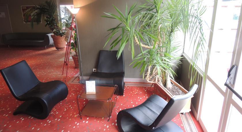 Ibis Styles Bobigny Centre Prefecture Exterior foto